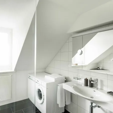 Loewenplatz Apartment Near Station By Airhome Zurich Exterior photo